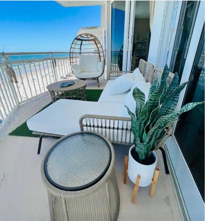 Beach Oasis 704 Lovely Daytona Ocean Front For 5 Sleeps Up To 12 دايتونا بيتش المظهر الخارجي الصورة