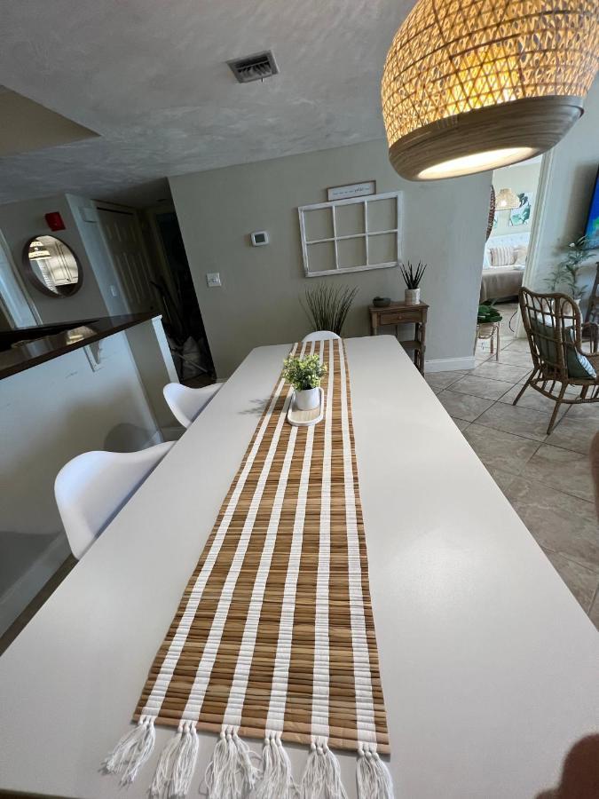 Beach Oasis 704 Lovely Daytona Ocean Front For 5 Sleeps Up To 12 دايتونا بيتش المظهر الخارجي الصورة
