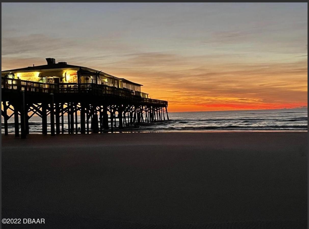 Beach Oasis 704 Lovely Daytona Ocean Front For 5 Sleeps Up To 12 دايتونا بيتش المظهر الخارجي الصورة