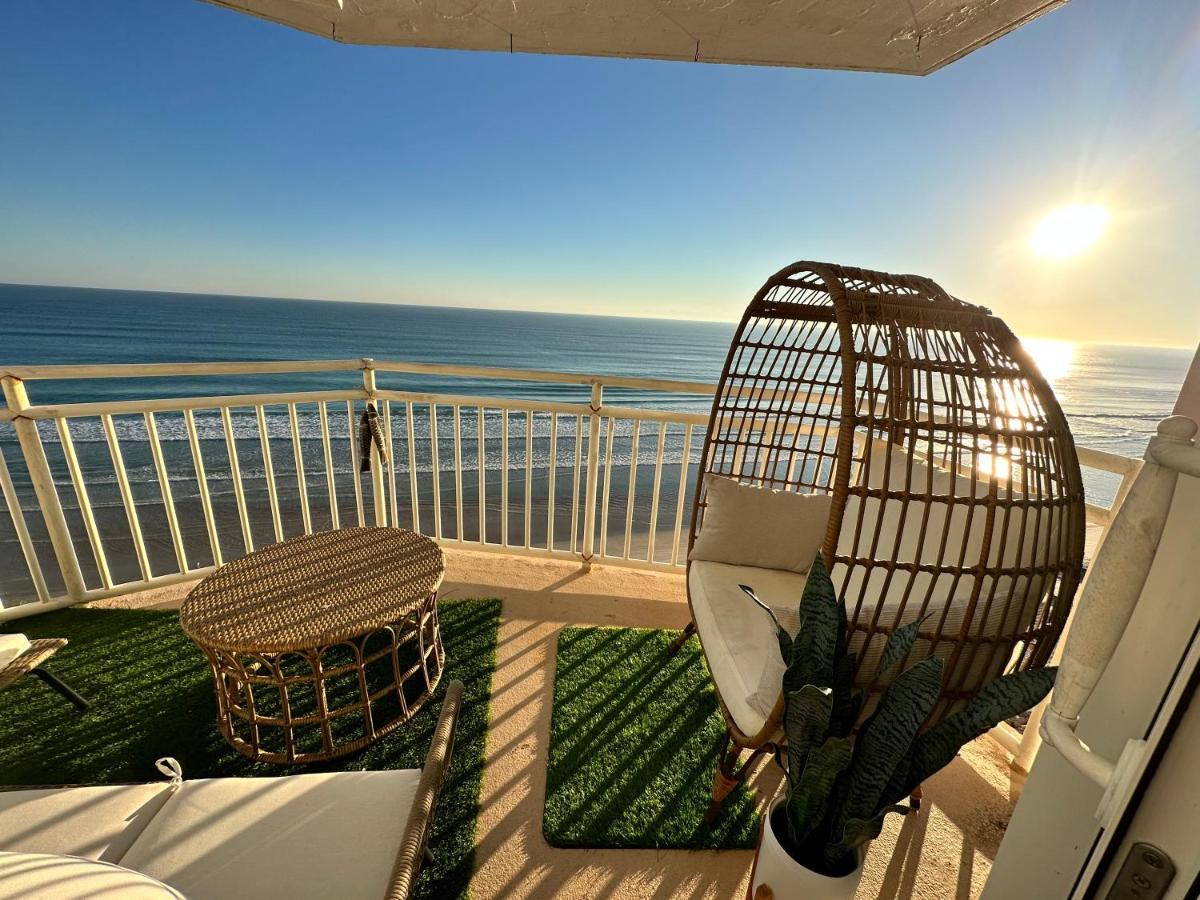 Beach Oasis 704 Lovely Daytona Ocean Front For 5 Sleeps Up To 12 دايتونا بيتش المظهر الخارجي الصورة